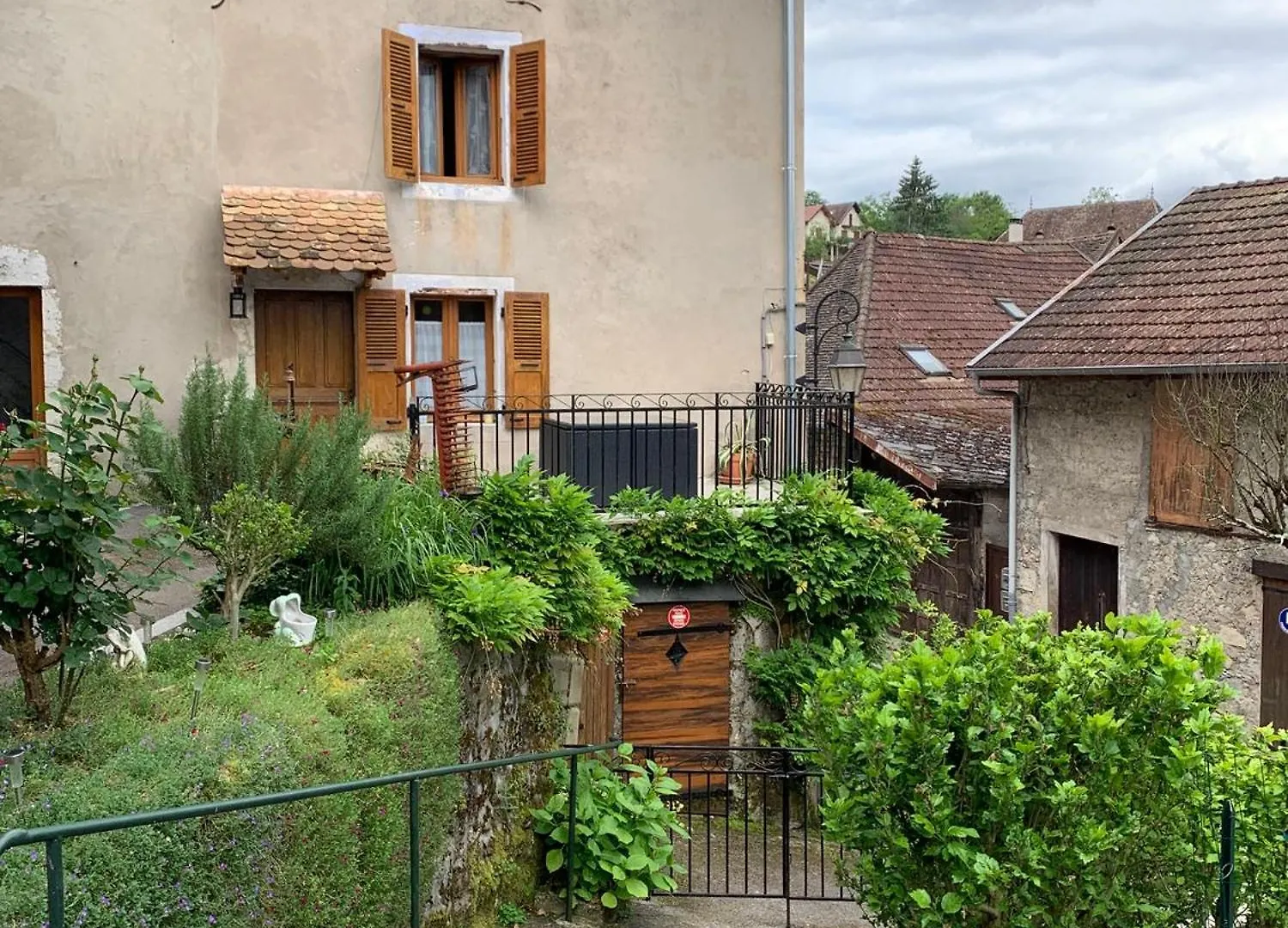 Gite Chez Charlot Chanaz Hébergement de vacances